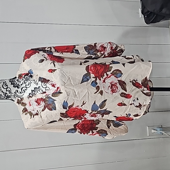 Floral Blouse - Picture 1 of 4